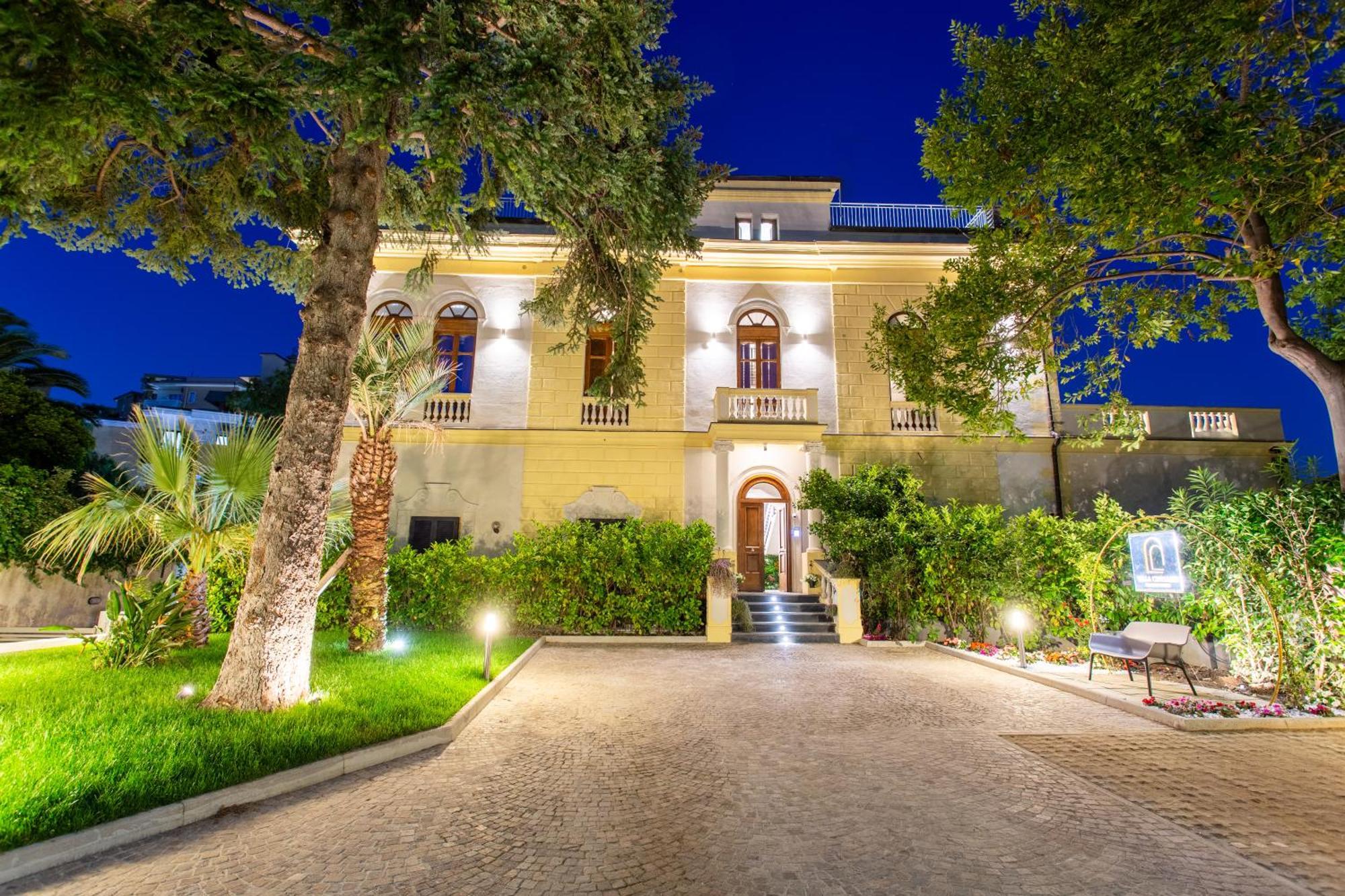 Bed & Breakfast Cipriano - Relais Di Charm Napoli
